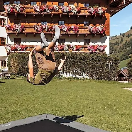 Ξενοδοχείο Lammwirt 4*